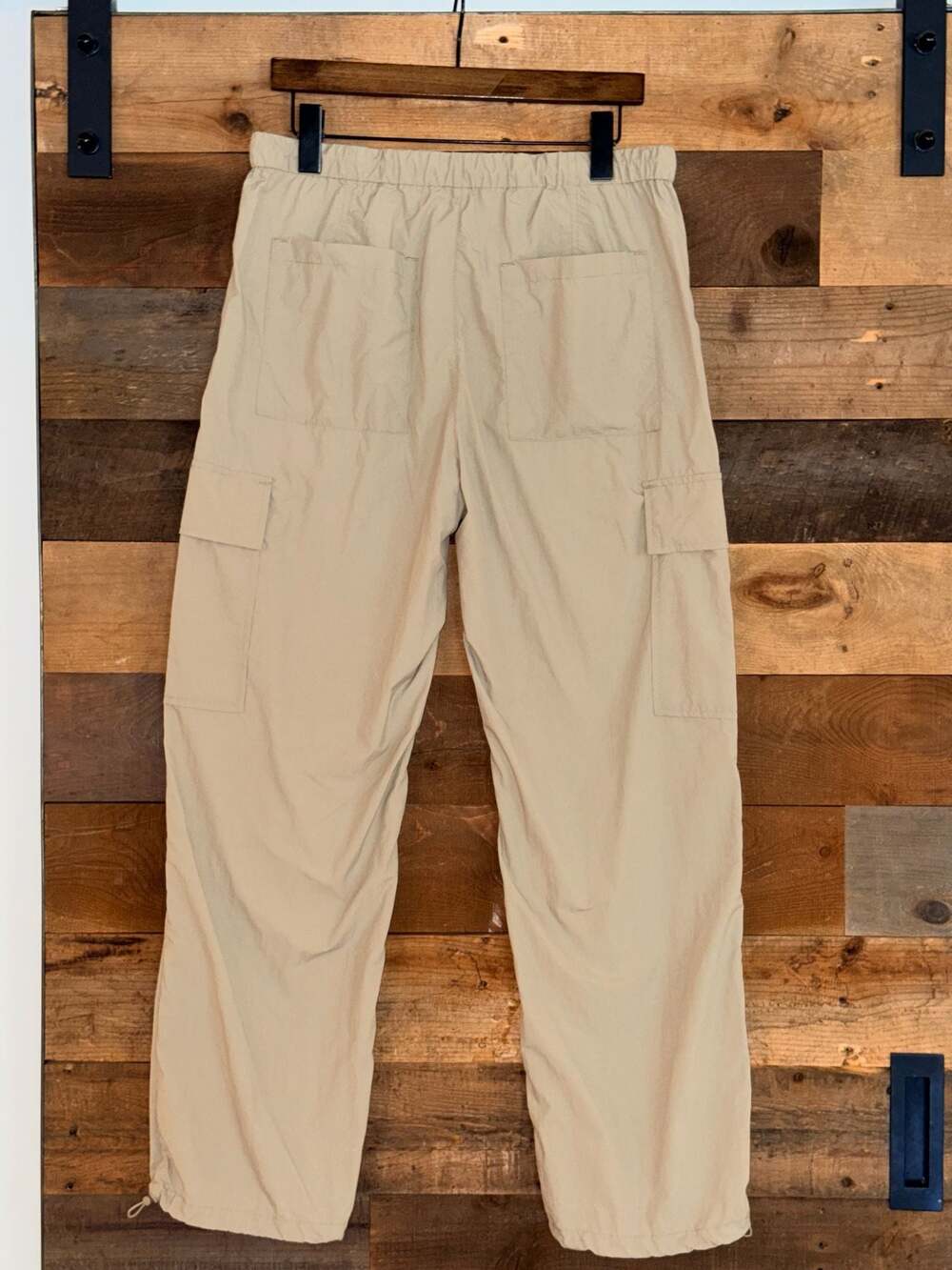 Pistola Women's Hazel Nylon Cargo Parachute Pants Size M 0659 - Picture 2 of 8